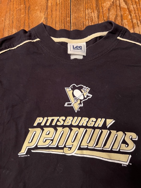 Lee Other - Lee Pittsburgh Penguins Black Long-Sleeve Tee with Yellow Trim